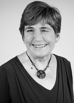 diane headshot 250x350