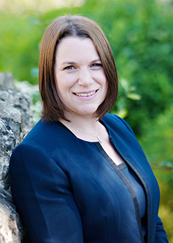 Nicola headshot 250x350